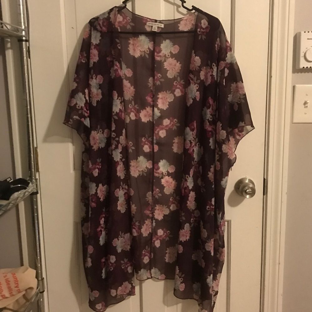 American Eagle "kimono" top